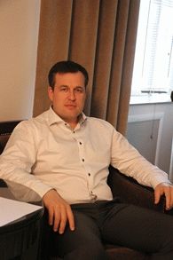 Dyrektor generalny (CEO) Andrey Sсherbina
